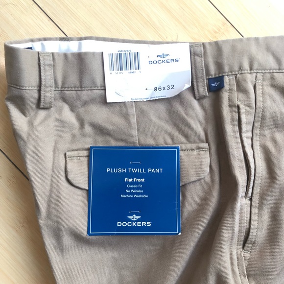 NWT Dockers Plush Twill Pant - Picture 2 of 3